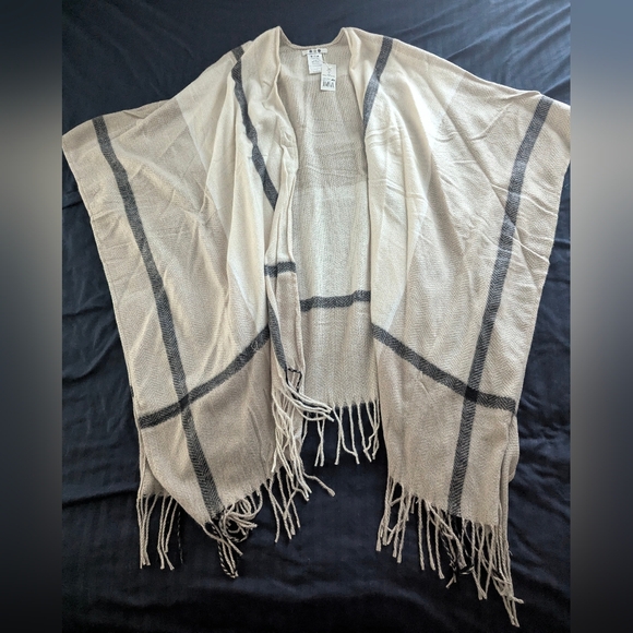 NWT Three Dots Shawl/Poncho - Picture 1 of 9